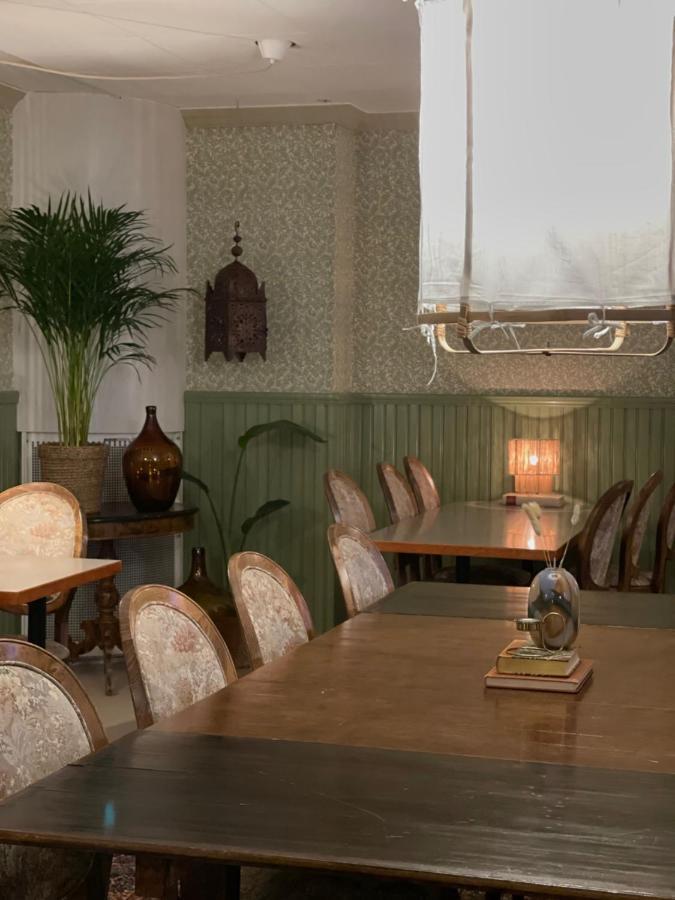 Gaestisbacken Hotel Alfta Екстериор снимка