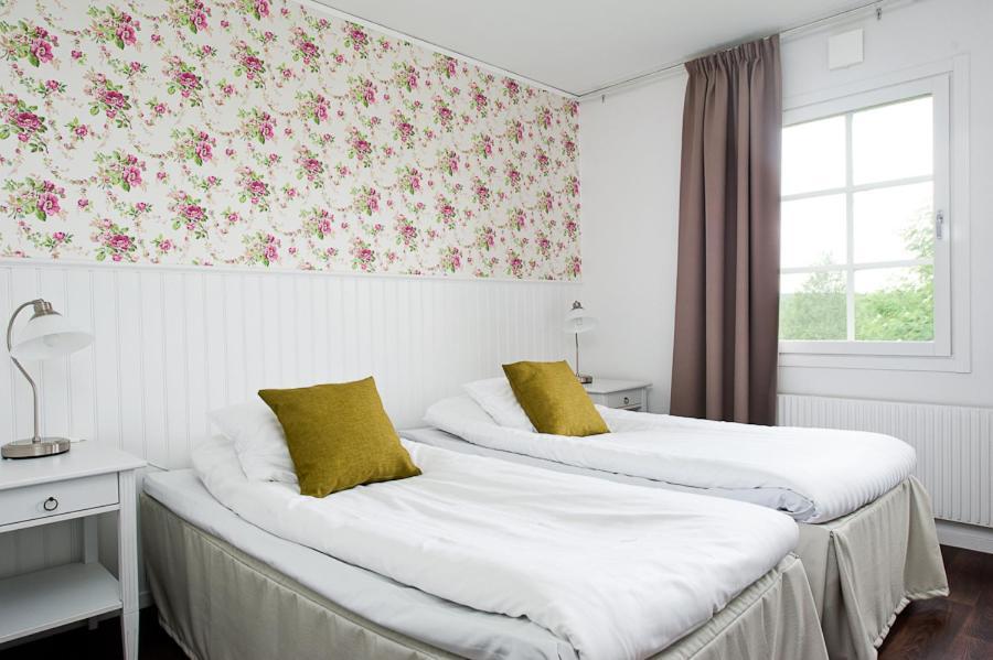 Gaestisbacken Hotel Alfta Екстериор снимка
