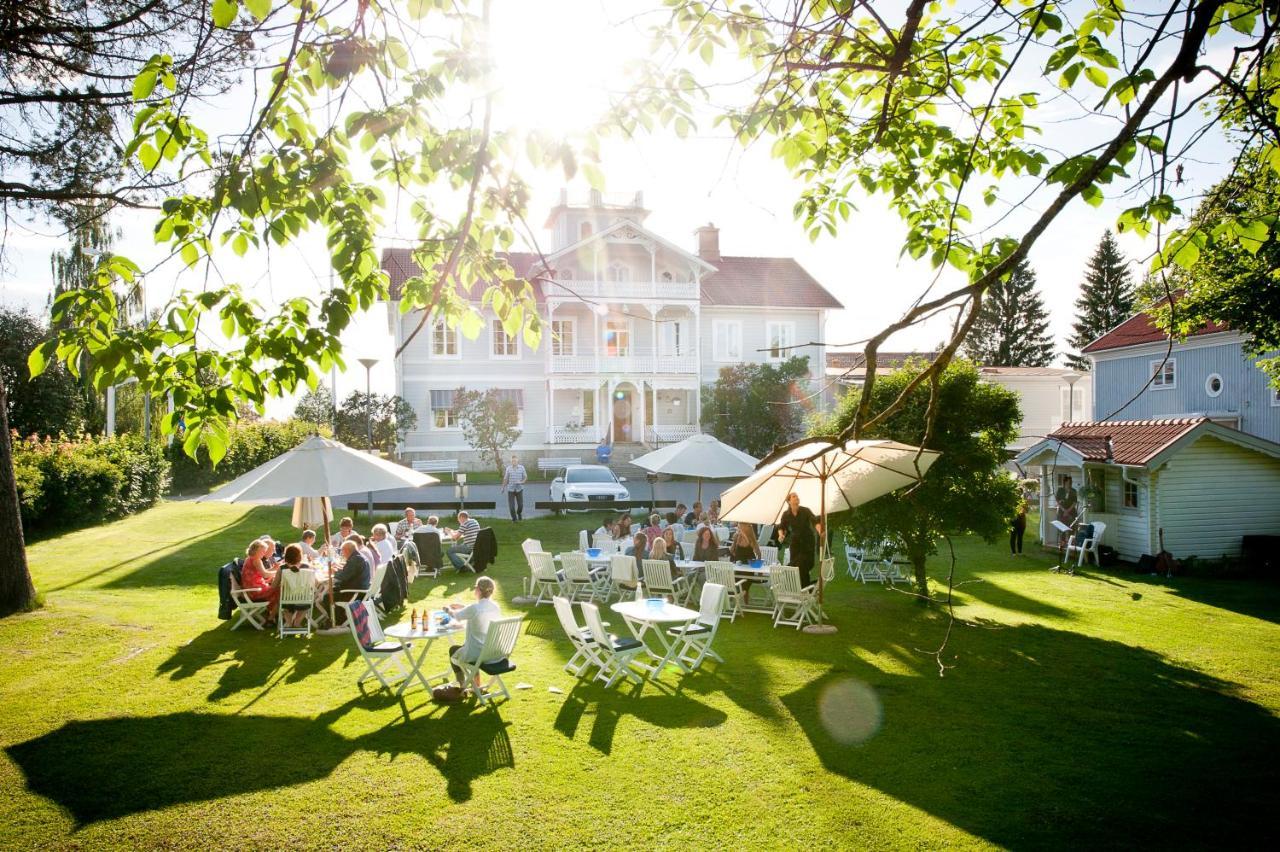 Gaestisbacken Hotel Alfta Екстериор снимка