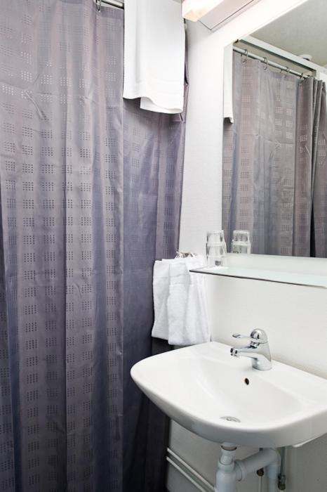 Gaestisbacken Hotel Alfta Екстериор снимка
